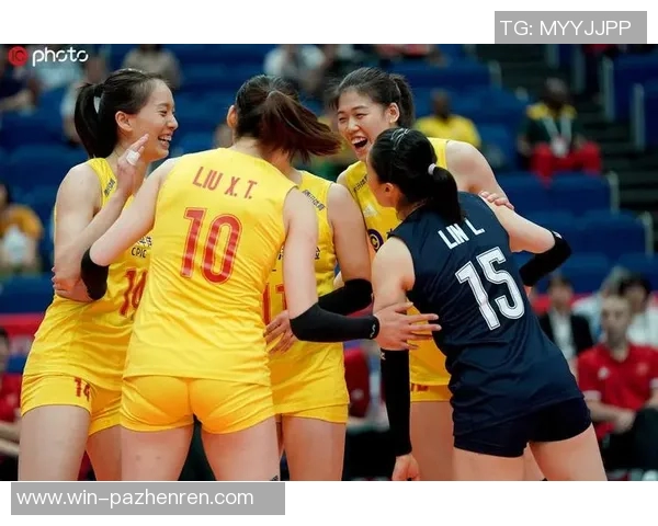 官方:邦马蒂在训练中遭遇腓骨骨折,将至少休战两个月 官方:邦马蒂在训练中遭遇腓骨骨折,将至少休战两个月