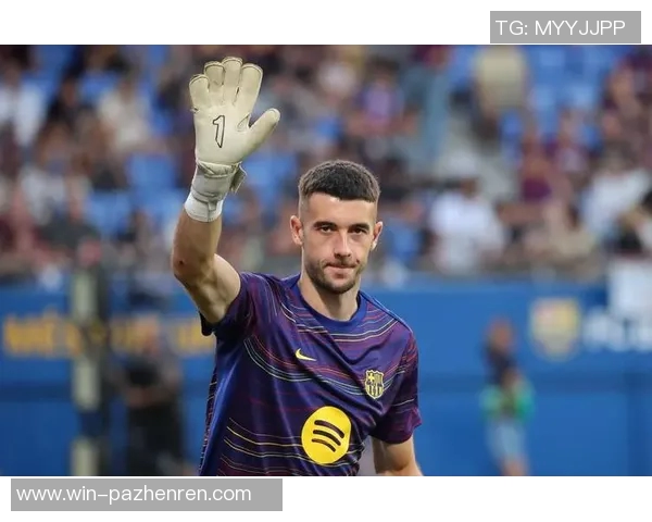 费兰、克里斯滕森和拉菲尼亚缺席欧冠赛前训练，球队备战压力加大